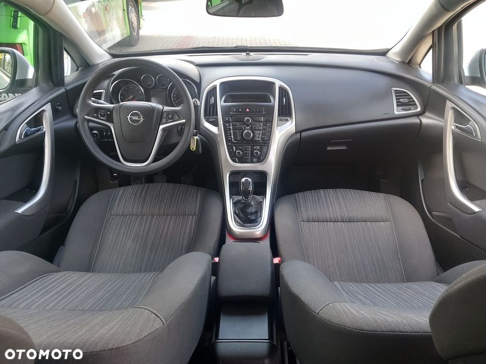 Opel Astra 1.4 T Sport - 33