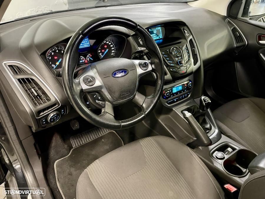 Ford Focus 1.0 SCTi Titanium Best - 6