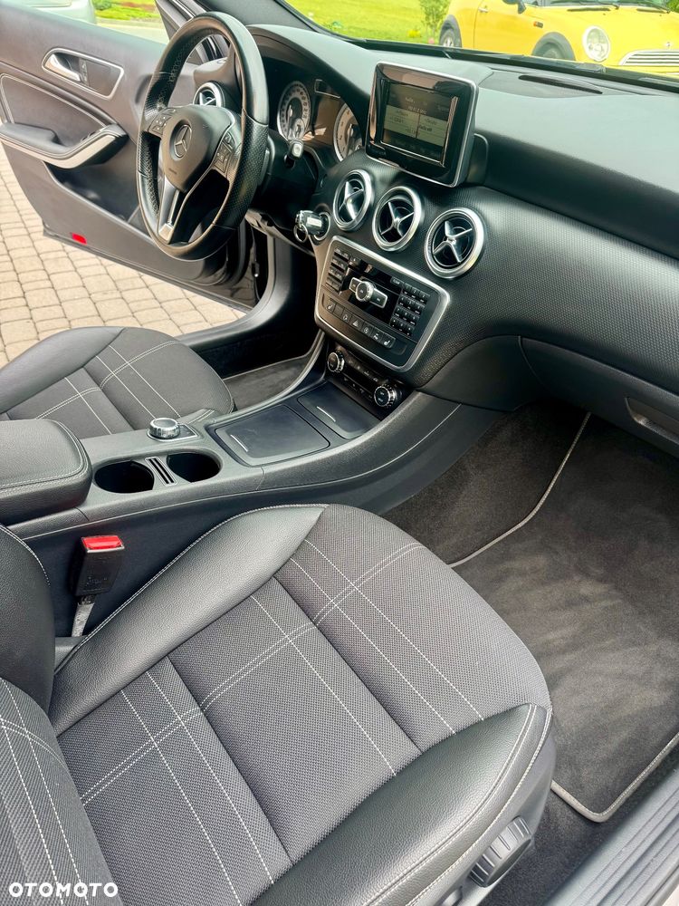 Mercedes-Benz Klasa A 180 (BlueEFFICIENCY) 7G-DCT Urban - 20