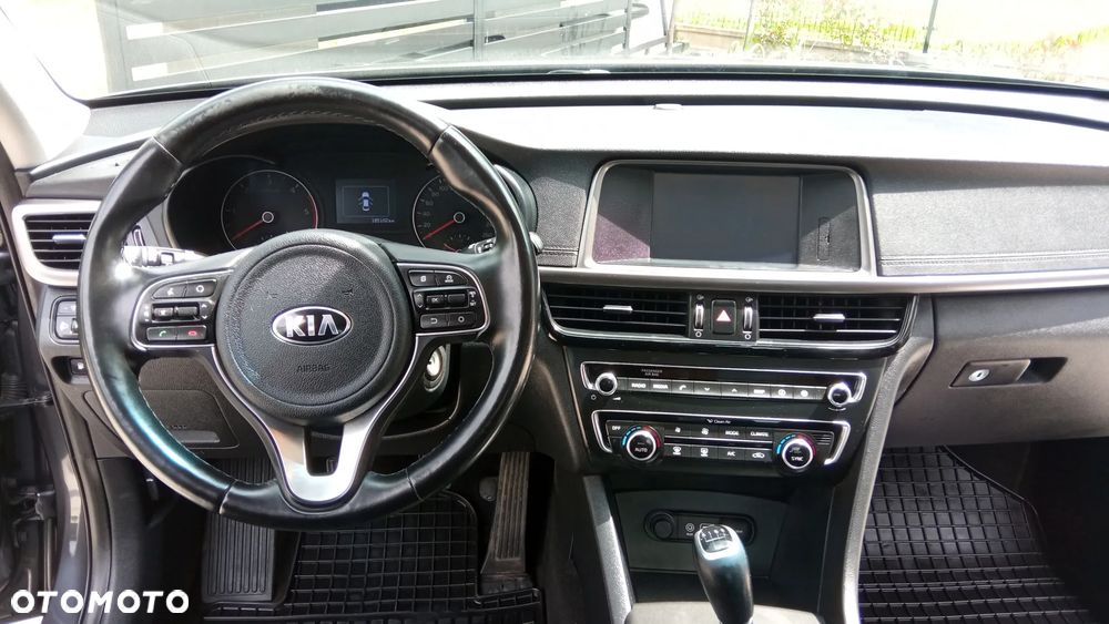 Kia Optima - 20