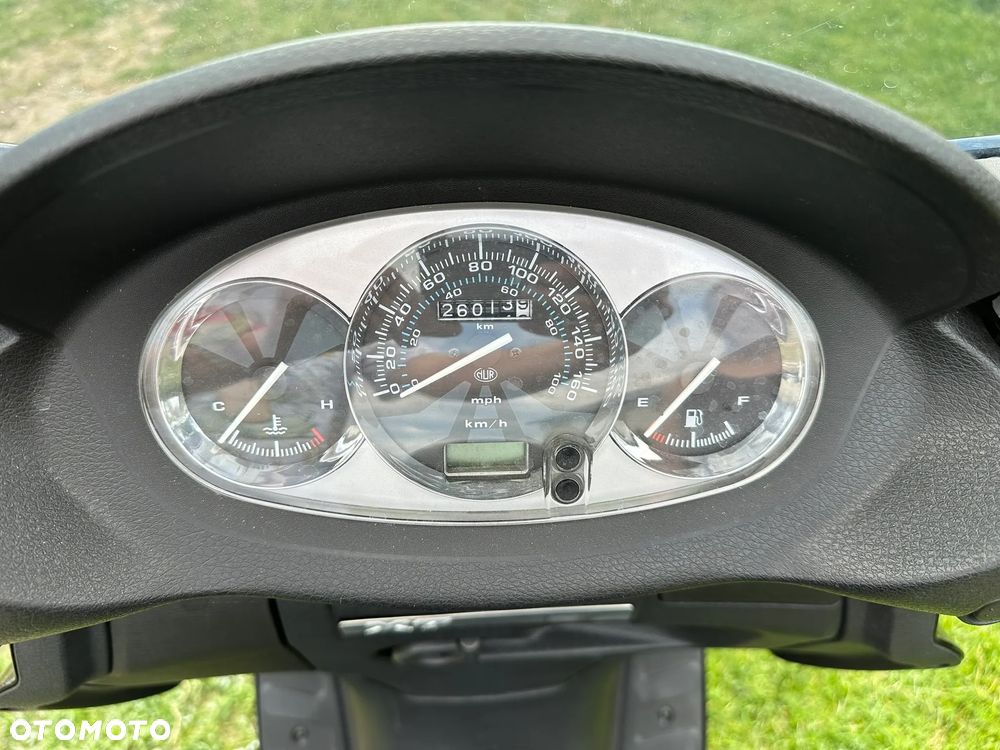 Piaggio X7 - 8