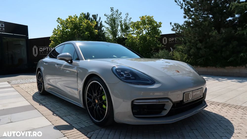 Porsche Panamera 4 E-Hybrid Platinum Edition - 3