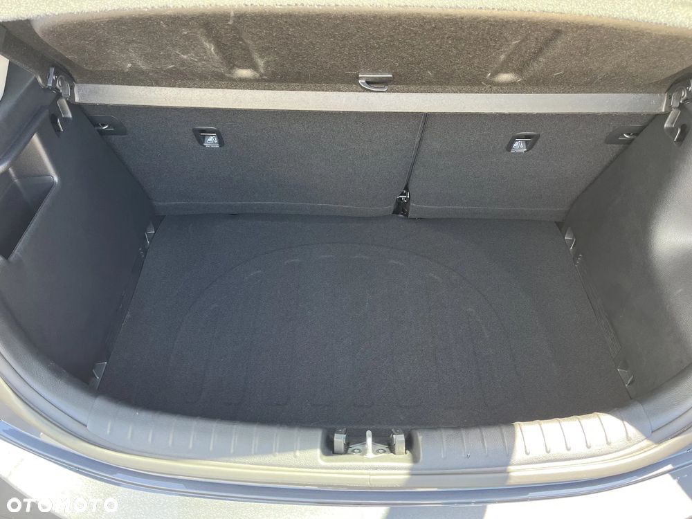 Kia Rio 1.4 L - 17