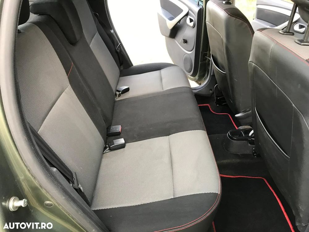Dacia Duster 1.5 dCi 4x4 Prestige - 7