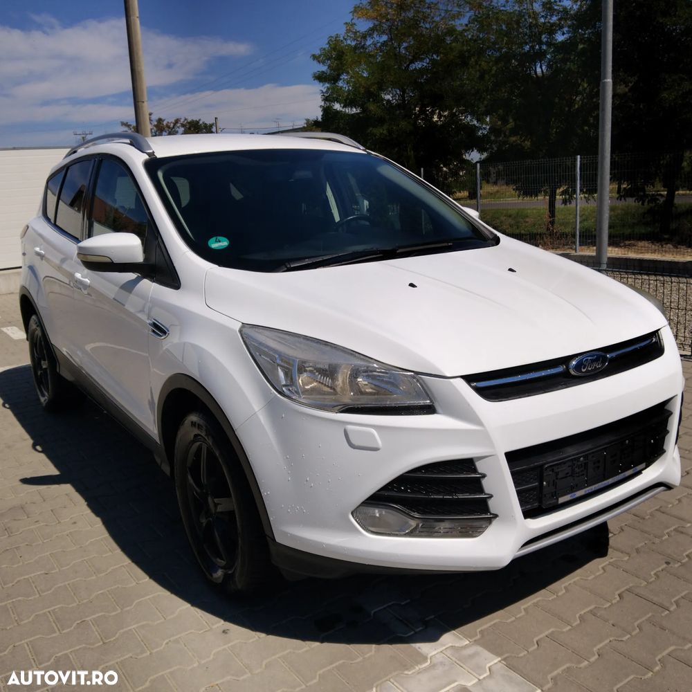 Ford Kuga 1.6 EcoBoost 2x4 Trend - 2