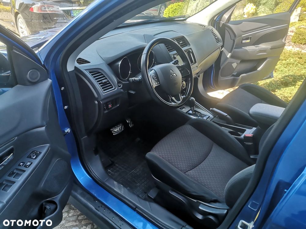 Mitsubishi Outlander - 9
