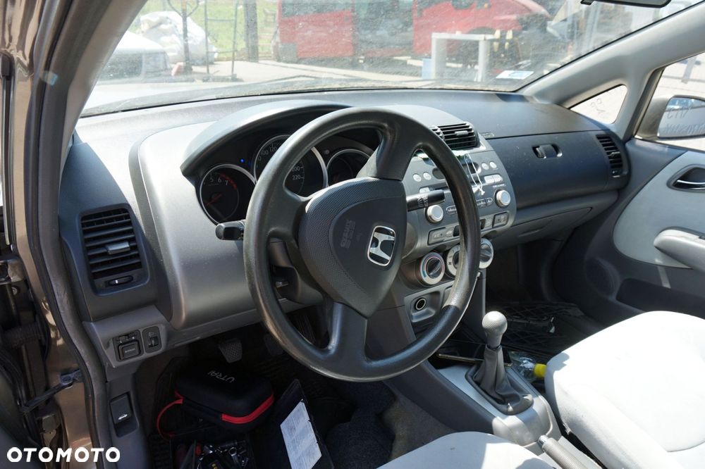 HONDA CITY IV 2007 NH701M 1.4 8V L13A8 82KM BEŻOWY na części - 15