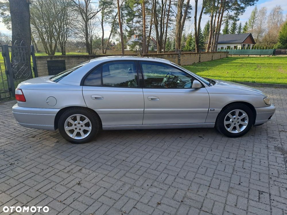 Opel Omega 2.2 Elegance - 27