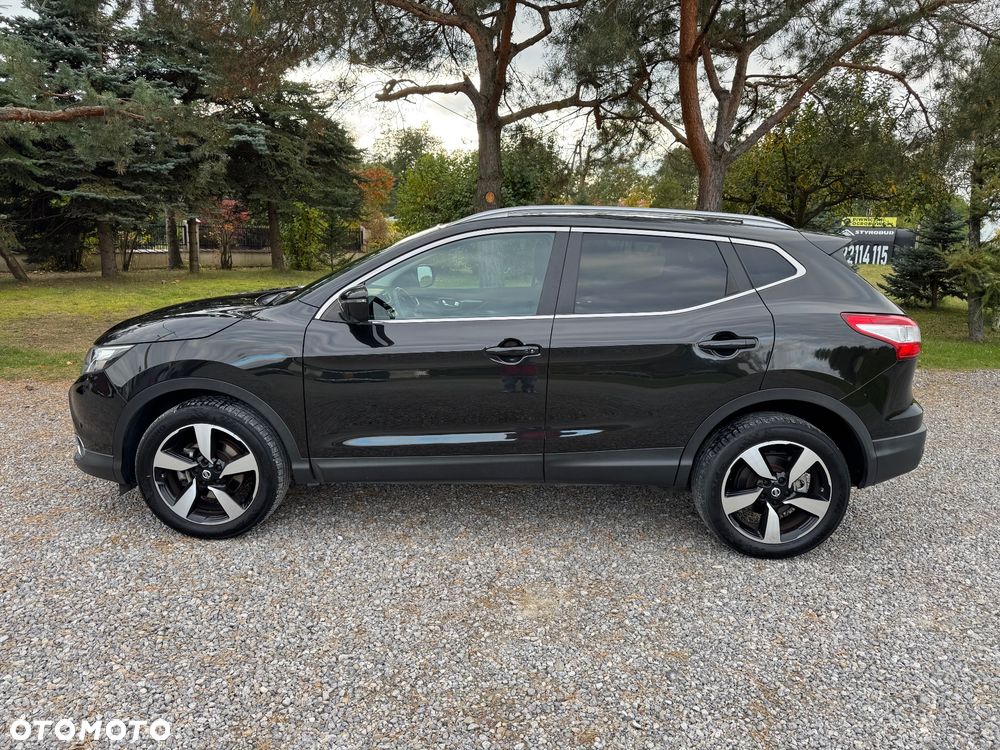 Nissan Qashqai 1.2 DIG-T Xtronic TEKNA - 2