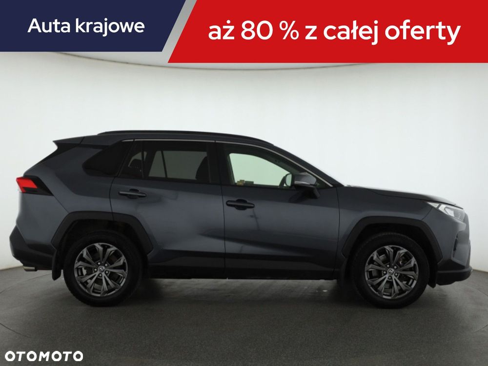Toyota RAV4 - 8