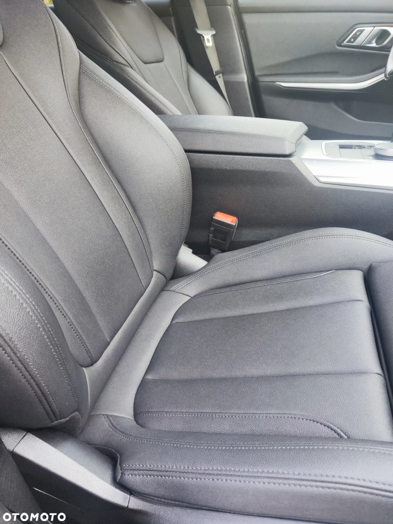 BMW Seria 3 330i Sport Line - 29