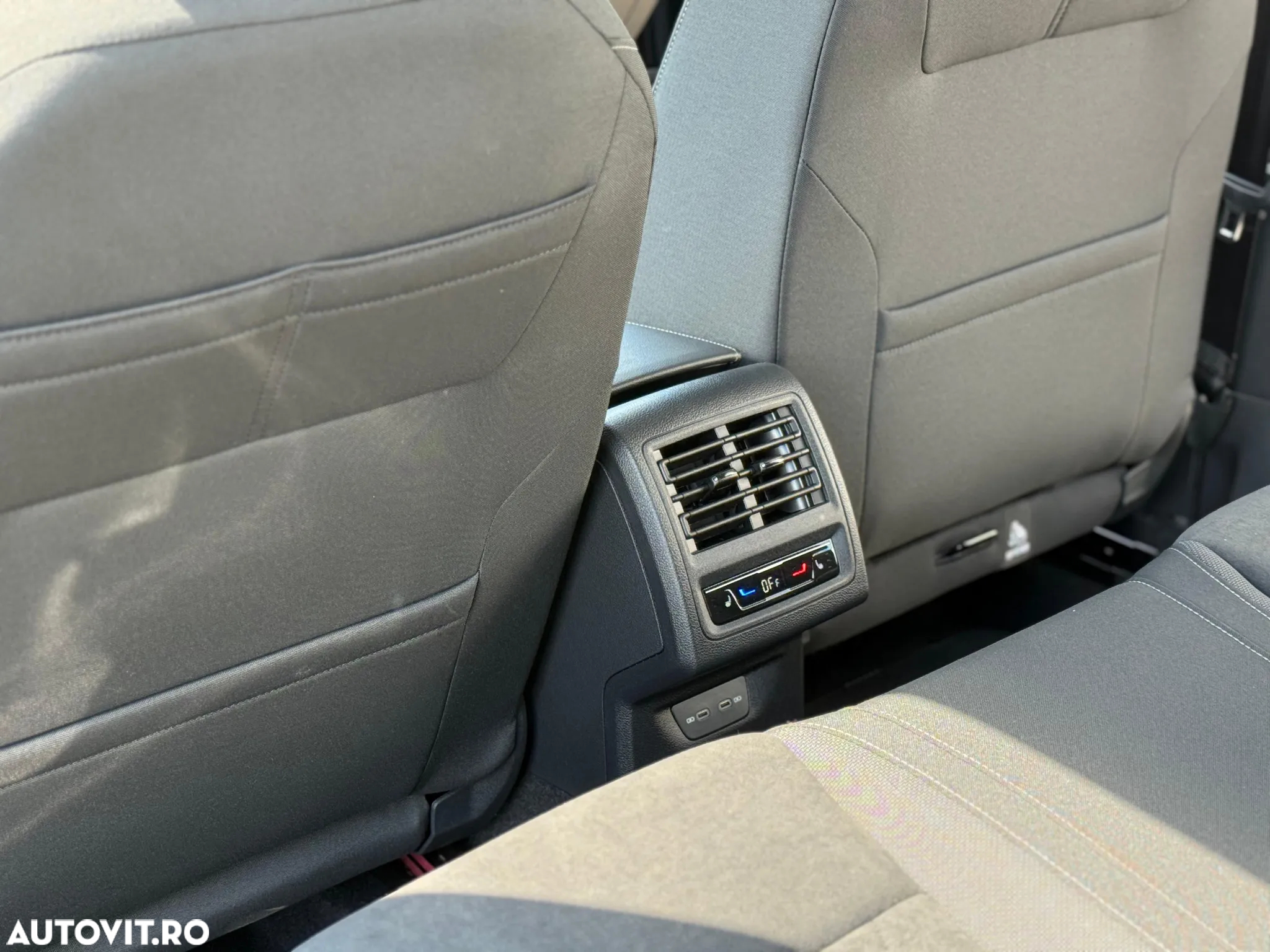 Volkswagen Golf 2.0 TDI DSG Style - 28