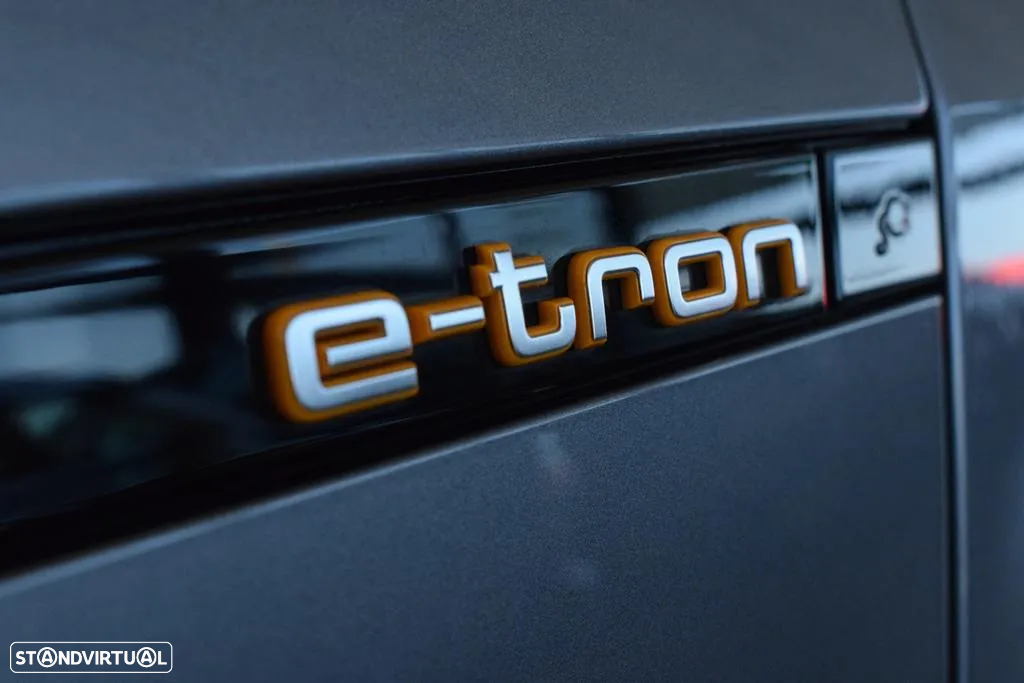 Audi e-tron 55 quattro Advanced - 52