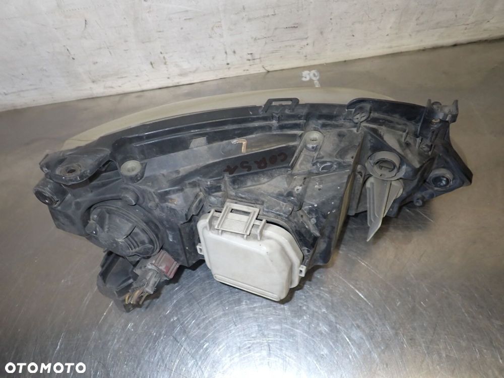 LAMPA LEWA PRZEDNIA SOCZEWKA OPEL CORSA-C 1.0 - 4