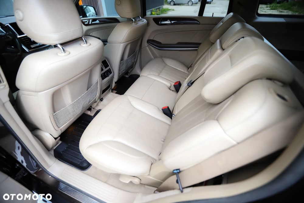 Mercedes-Benz GL 450 4Matic 7G-TRONIC - 8