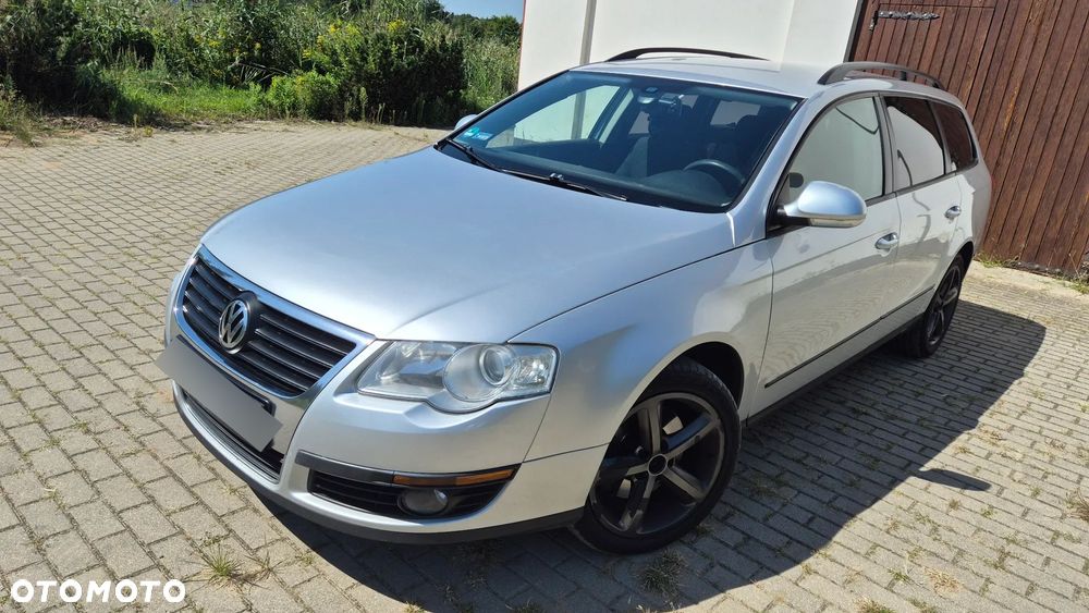 Volkswagen Passat - 2