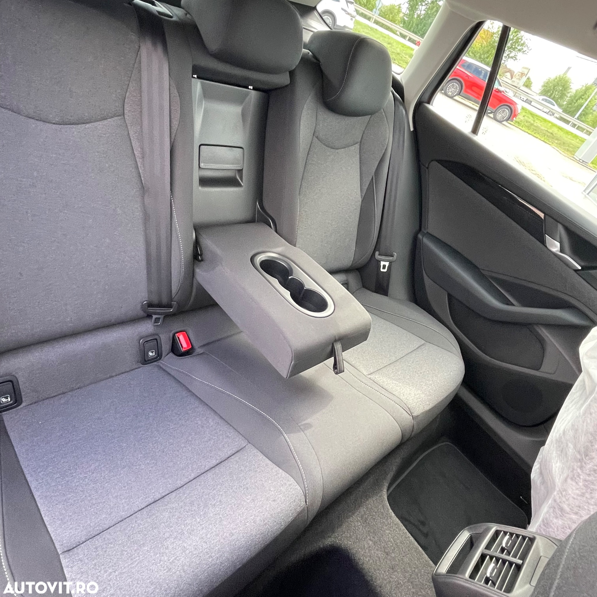 Volkswagen Passat Variant 1.5 eTSI DSG MHEV Base - 16
