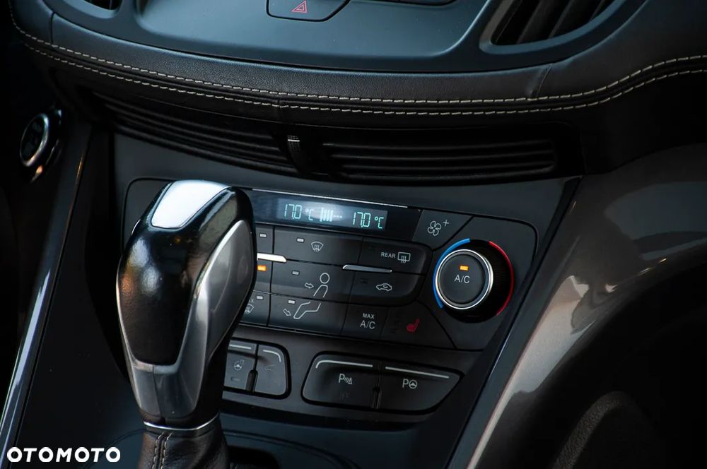 Ford Kuga - 27
