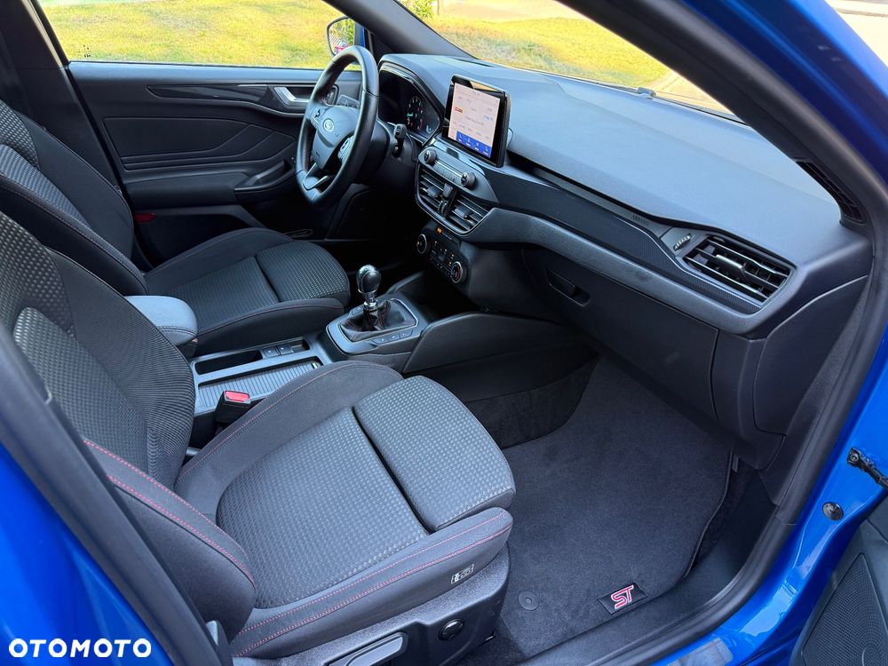 Ford Focus 1.5 EcoBoost STart-Stopp-System ST-LINE - 12