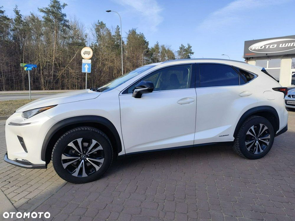 Lexus NX 300h F Impression AWD - 6