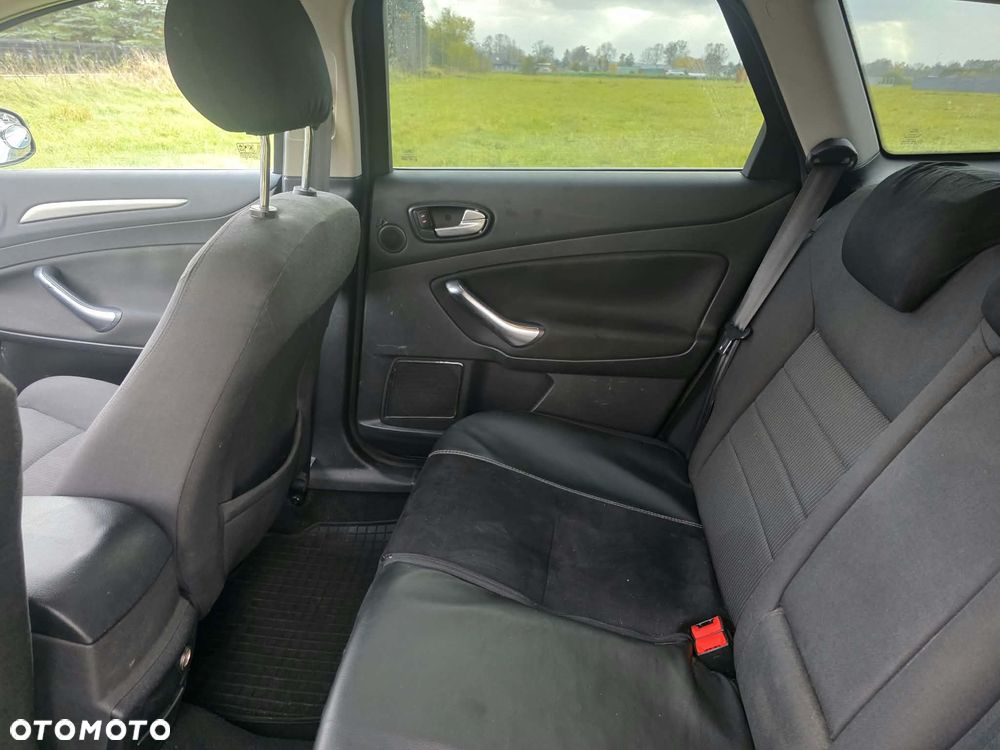 Ford Mondeo 2.0 TDCi Titanium - 13