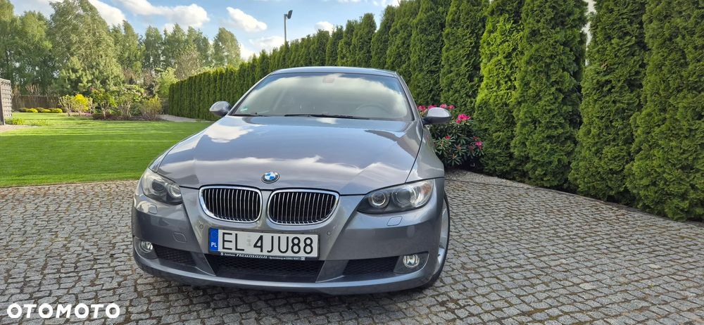 BMW Seria 3 325i - 1