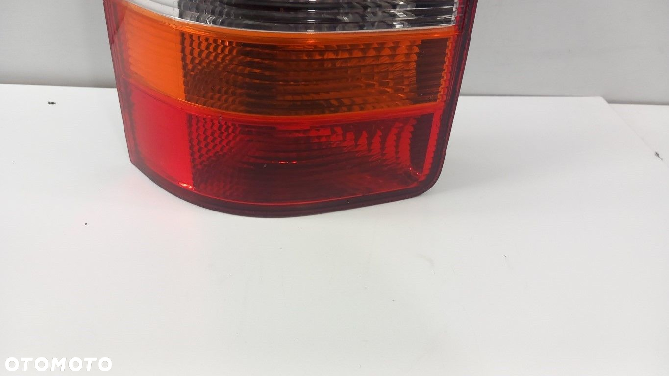 VW TRANSPORTER T5 LAMPA TYŁ LEWA - 3