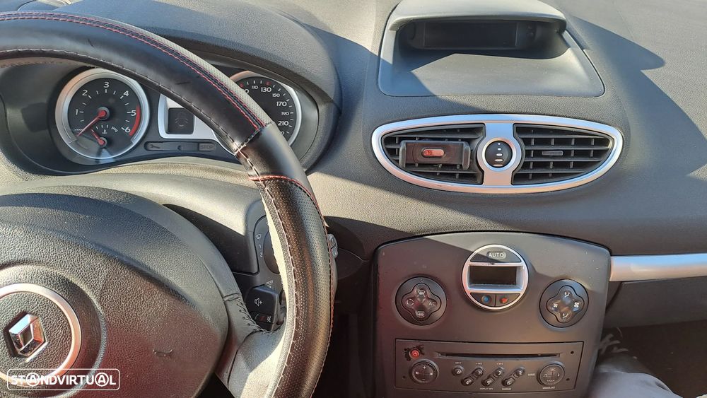 Renault Clio 1.5 dCi Dynamique - 3