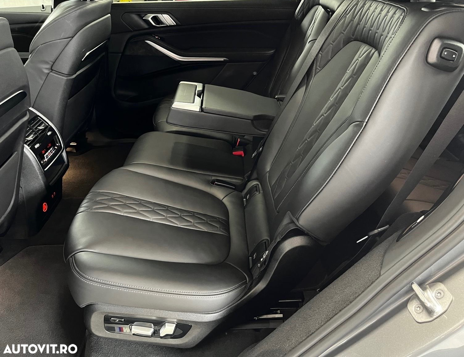 BMW X7 xDrive40i AT MHEV - 19