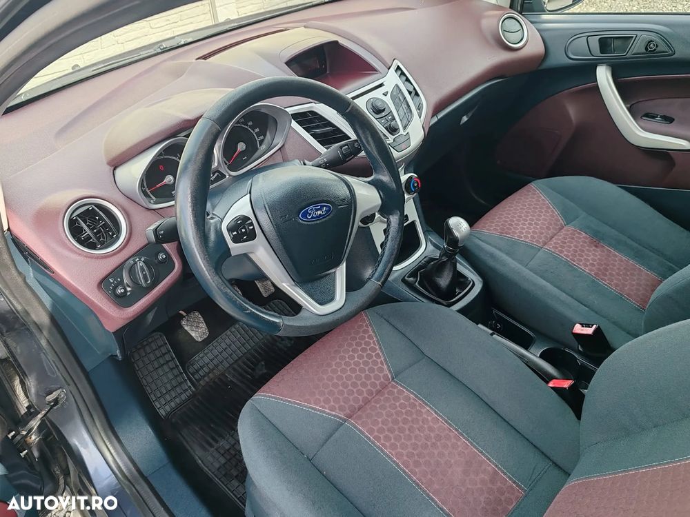 Ford Fiesta - 6