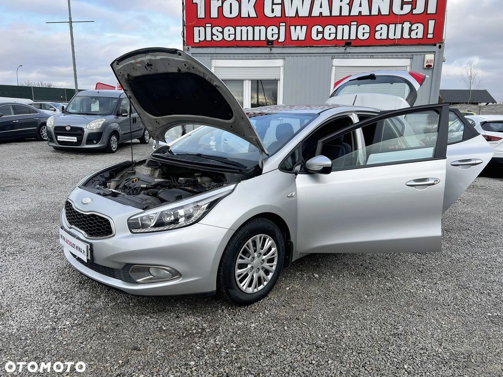 Kia Ceed - 16