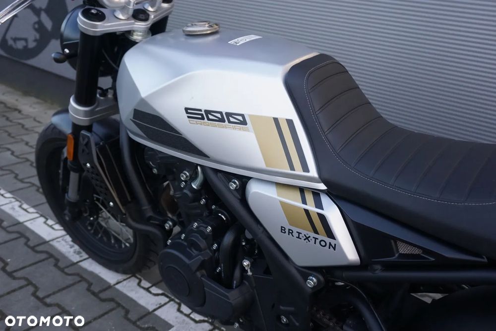 Brixton Crossfire - 17