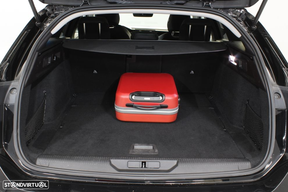 Peugeot 308 SW 1.5 BlueHDi Allure - 26