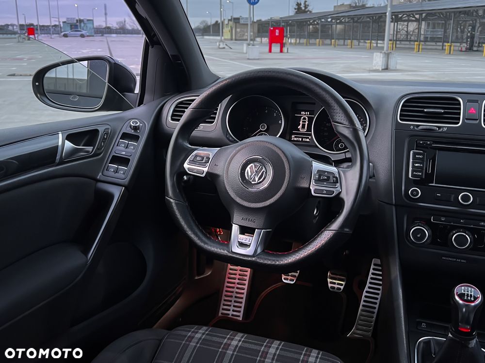 Volkswagen Golf 2.0 TSI GTI - 19