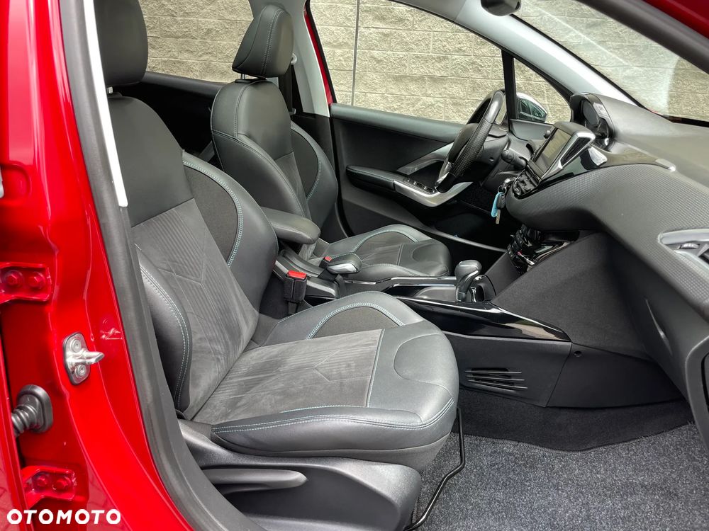 Peugeot 2008 PureTech 110 Stop&Start EAT6 Crossway - 11