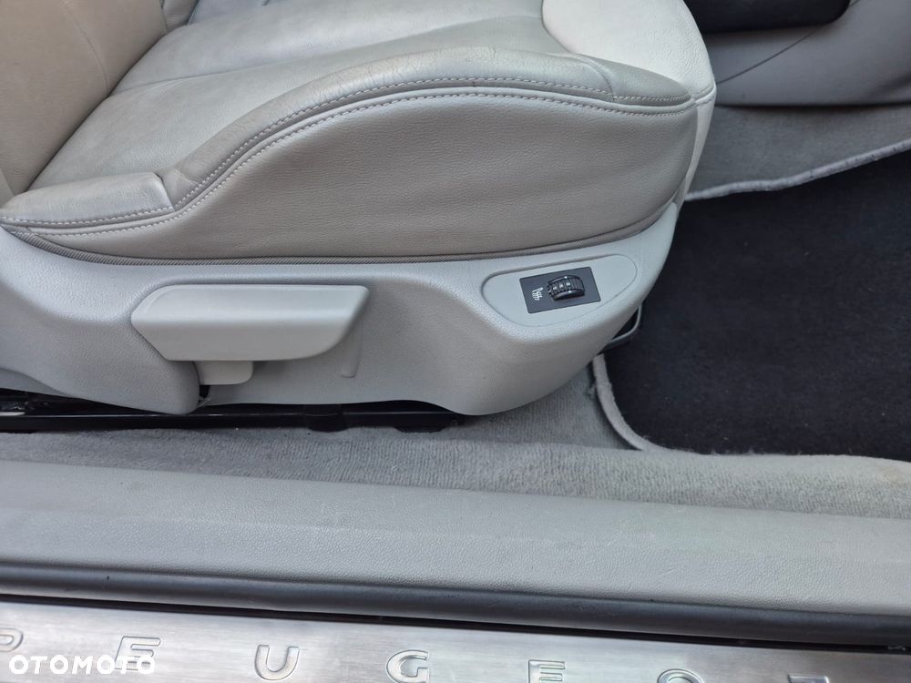 Peugeot 308 CC HDi FAP 140 Platinum - 19