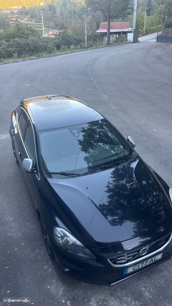 Volvo V40 D2 R Design - 6