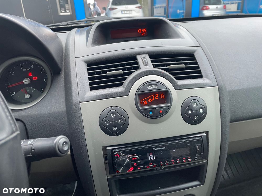 Renault Megane 1.6 Authentique - 8