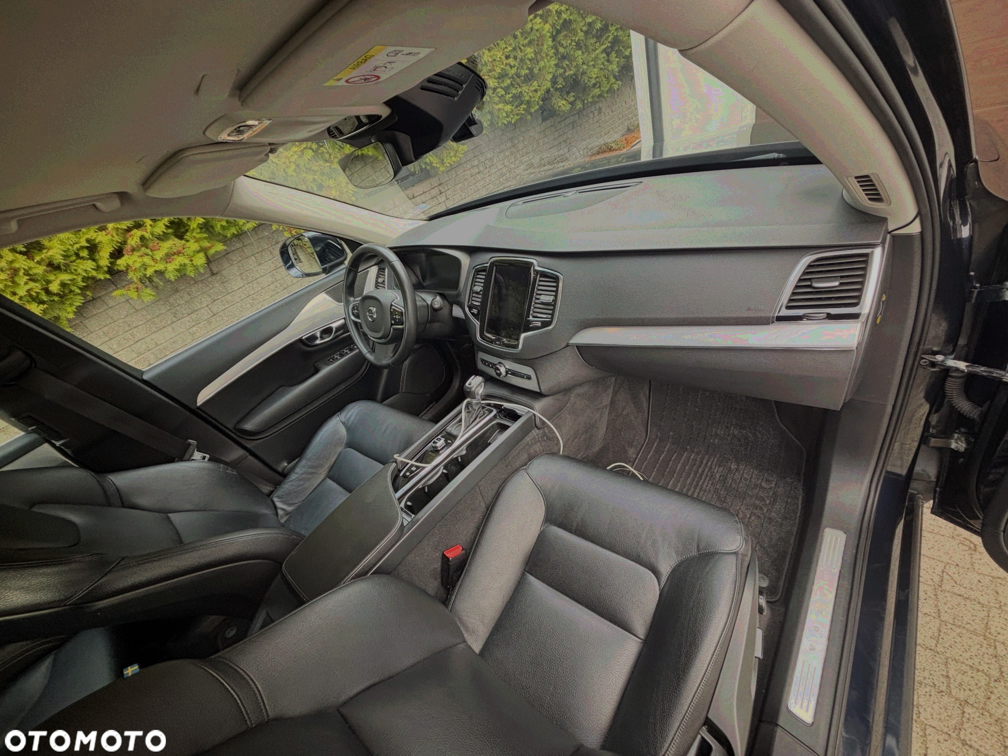 Volvo XC 90 D5 AWD Momentum - 4