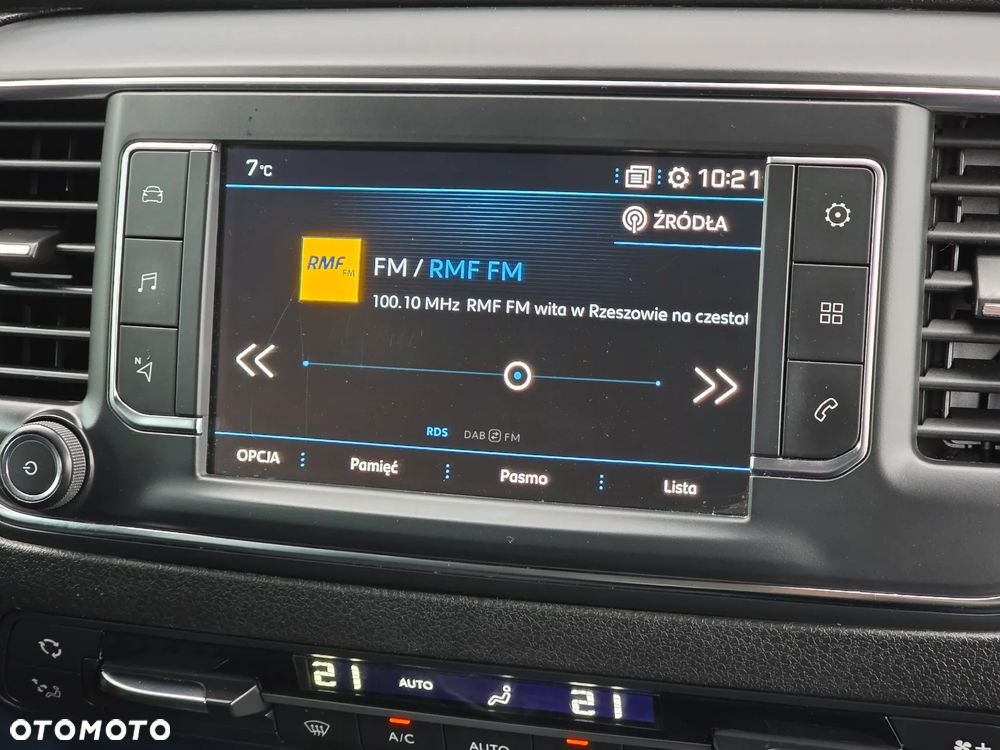 Peugeot Traveller L2 2.0 Allure - 28