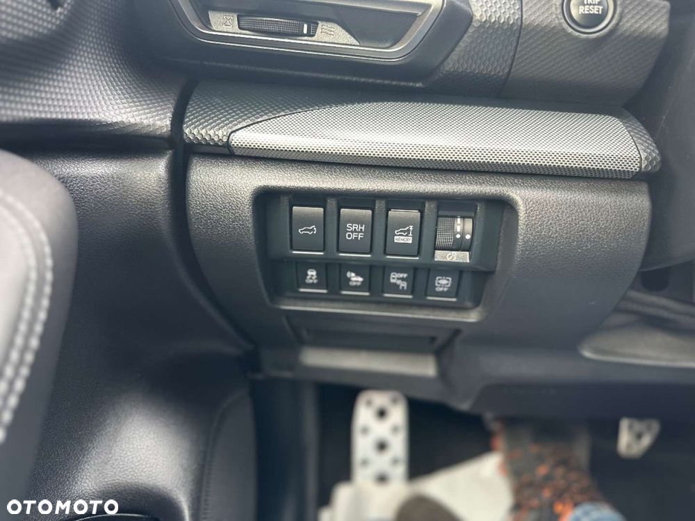 Subaru Forester 2.0i-L Exclusive Navi (EyeSight) Lineartronic - 33