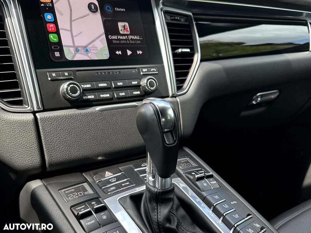 Porsche Macan S - 7