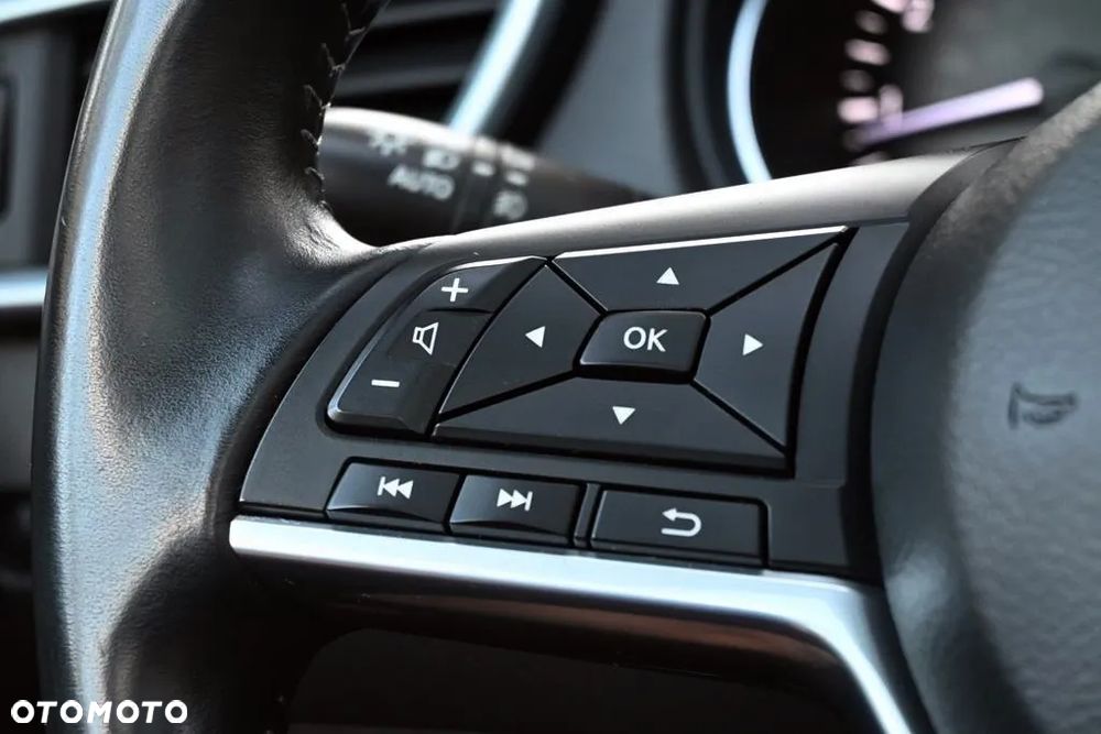 Nissan Qashqai 1.2 DIG-T Xtronic TEKNA+ - 36