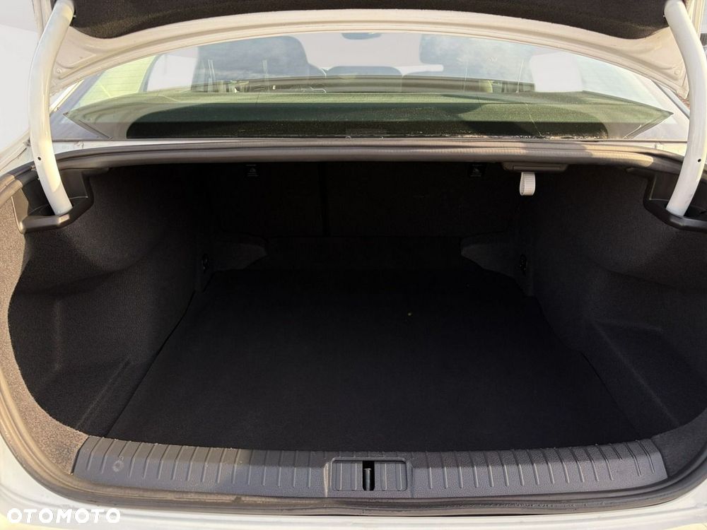 Volkswagen Passat 1.5 TSI EVO Essence DSG - 27
