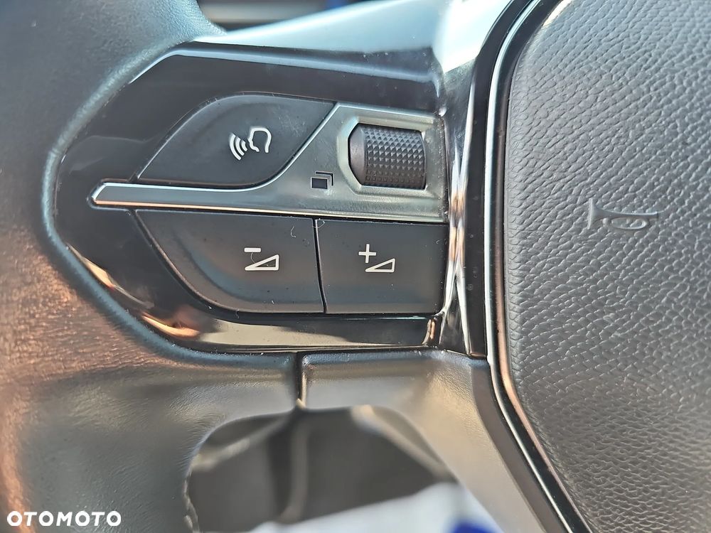 Peugeot 508 1.2 PureTech Allure S&S EAT8 - 17