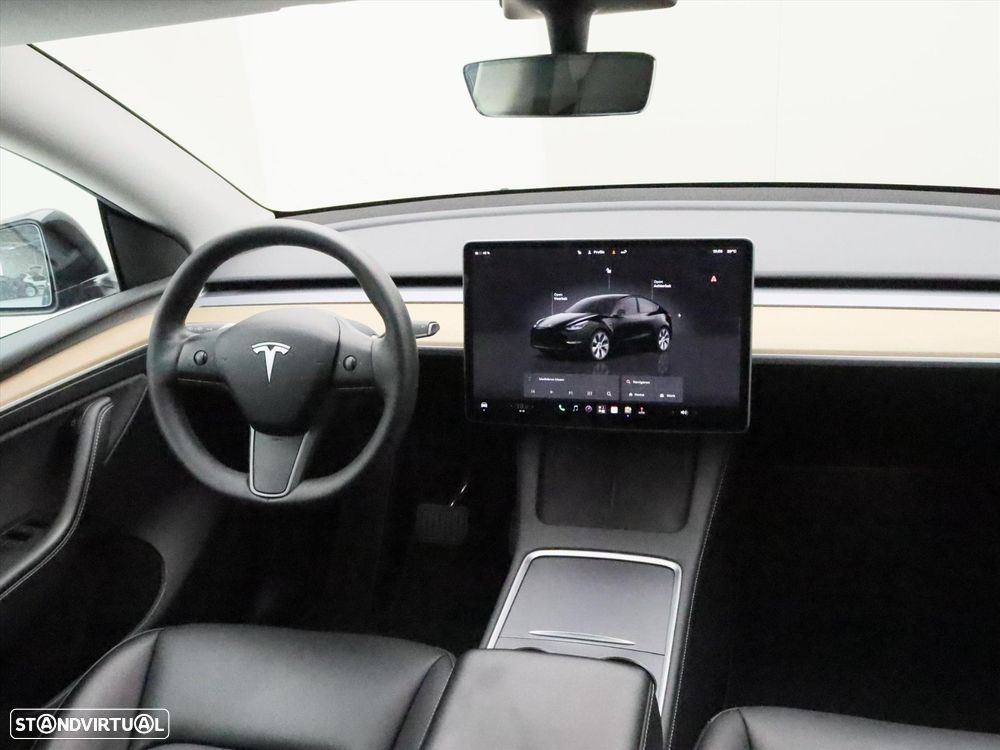 Tesla Model Y RWD - 4