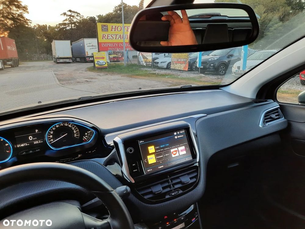 Peugeot 2008 PureTech 110 GPF Stop&Start EAT6 Style - 30