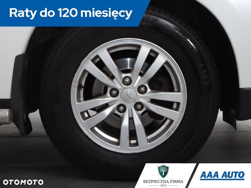 Mitsubishi Outlander - 15