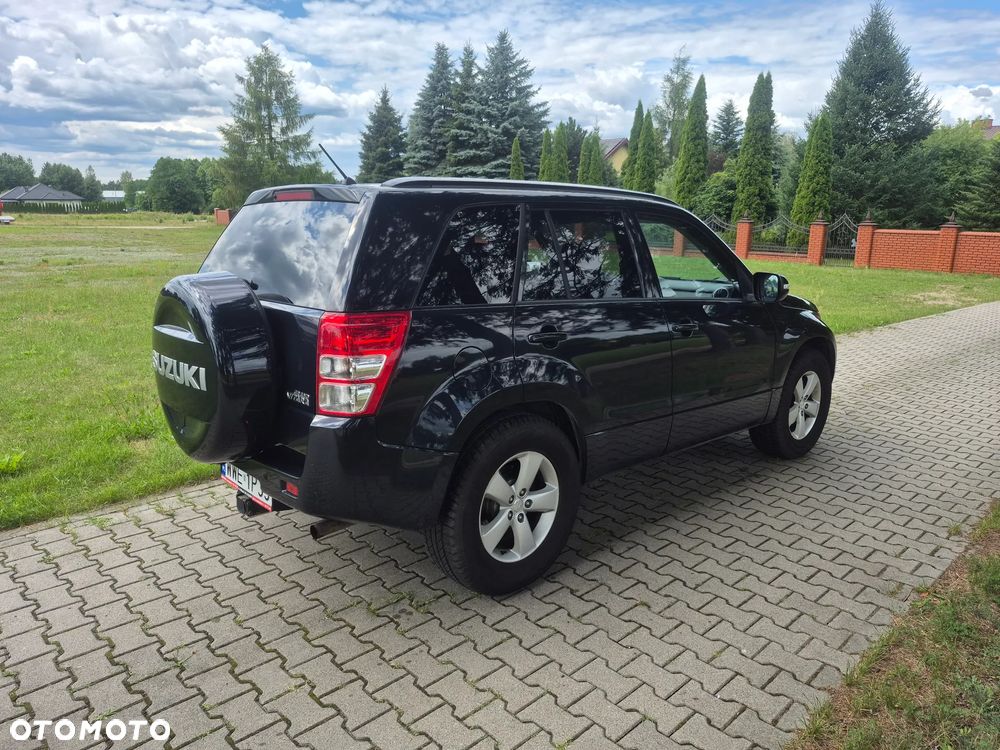 Suzuki Grand Vitara 2.4 De Luxe - 5