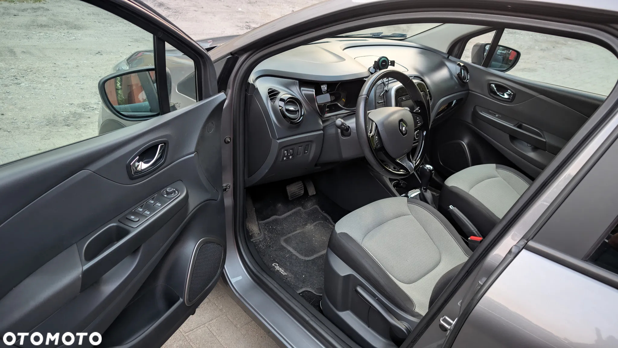 Renault Captur 1.2 TCe Intens EDC - 20